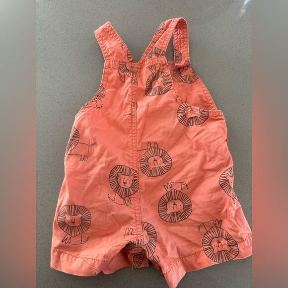 Carters Lion Print Orange Romper Overall size 6 months - Picture 2 of 3